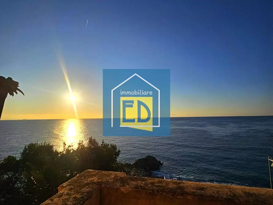 Immagine 55 di Villa in vendita  in Via Magazzeno a Bergeggi