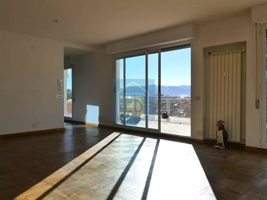 Immagine 5 di Appartamento in vendita  in Via Pietro Giuria 1 a Savona