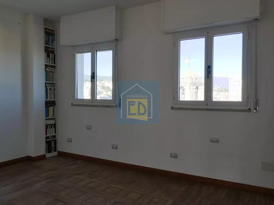 Immagine 13 di Appartamento in vendita  in Via Pietro Giuria 1 a Savona