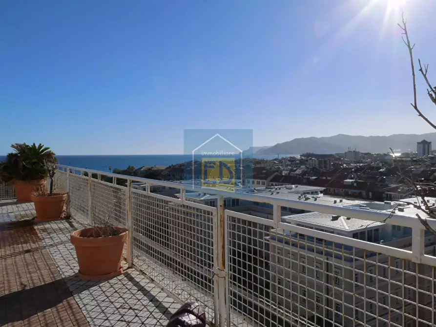 Immagine 28 di Appartamento in vendita  in Via Pietro Giuria 1 a Savona