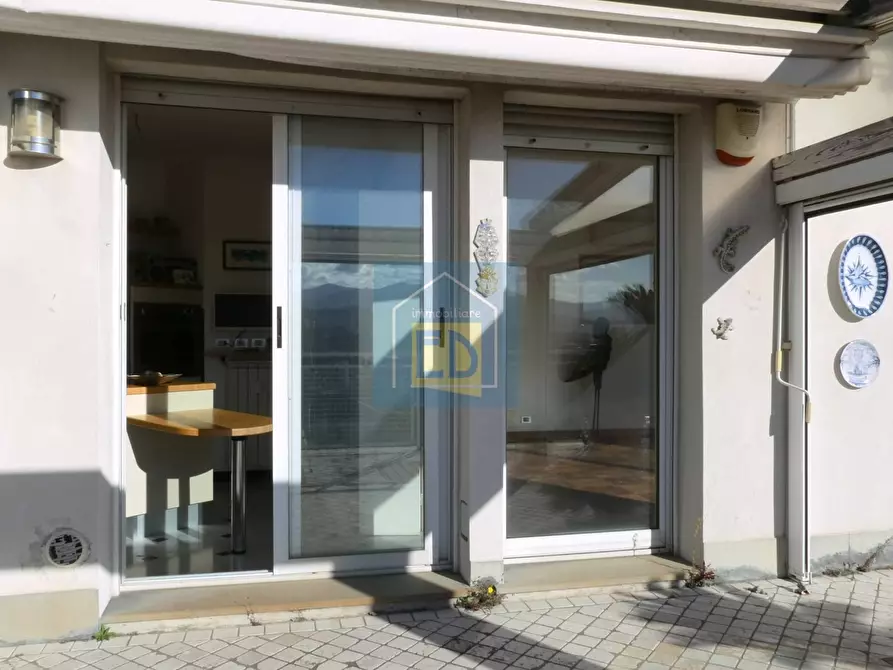 Immagine 35 di Appartamento in vendita  in Via Pietro Giuria 1 a Savona