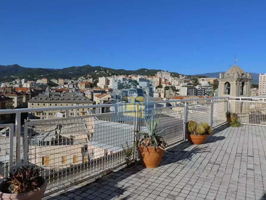 Immagine 37 di Appartamento in vendita  in Via Pietro Giuria 1 a Savona