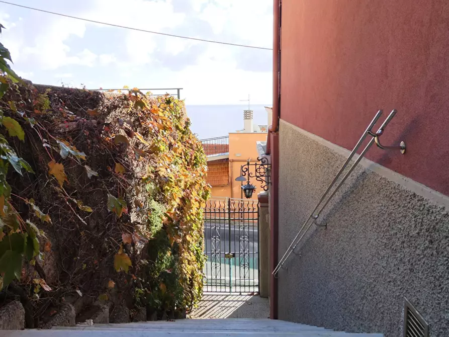 Immagine 4 di Villa in vendita  in Via Ademaro De Mari a Bergeggi
