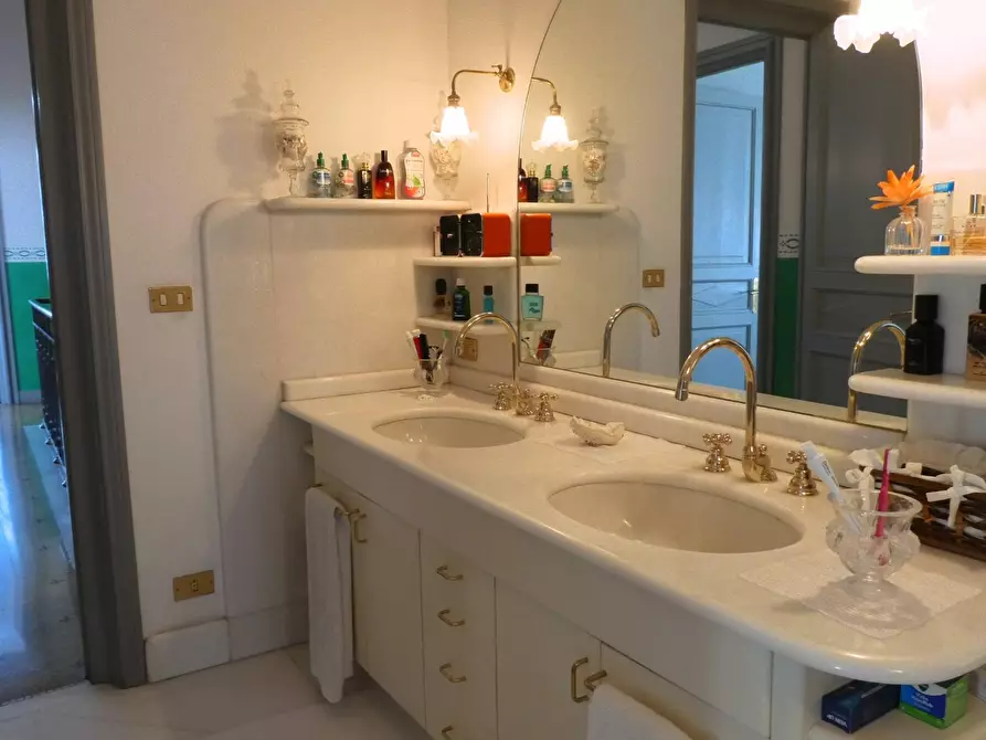 Immagine 77 di Villa in vendita  in Via Ademaro De Mari a Bergeggi