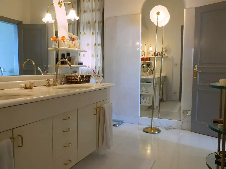 Immagine 82 di Villa in vendita  in Via Ademaro De Mari a Bergeggi