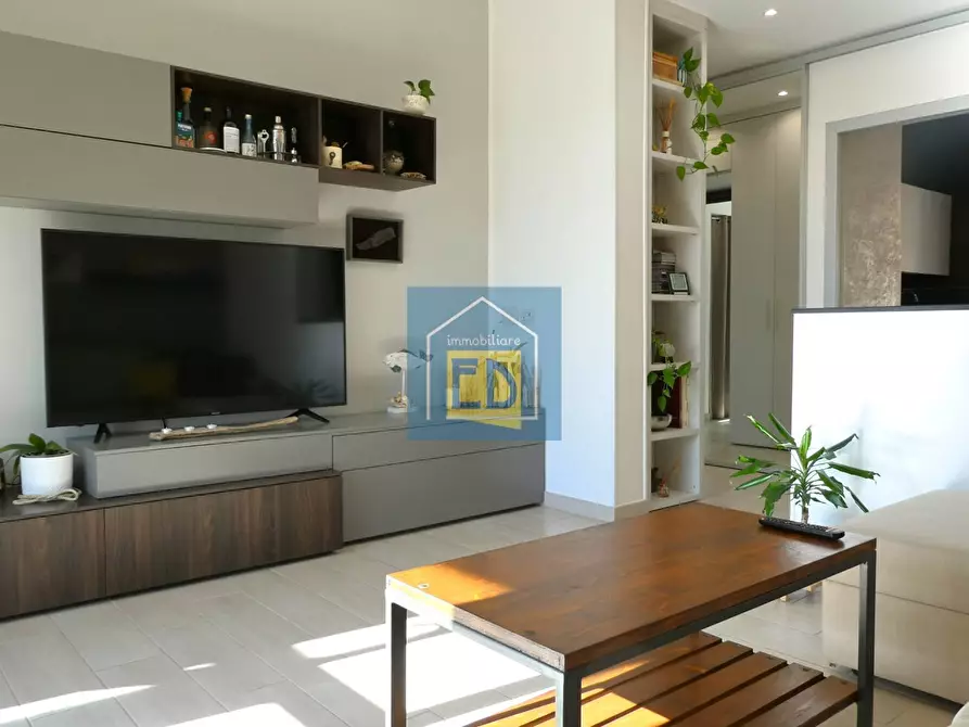 Immagine 8 di Appartamento in affitto  in Via Bonifacio del Vasto 15 a Savona