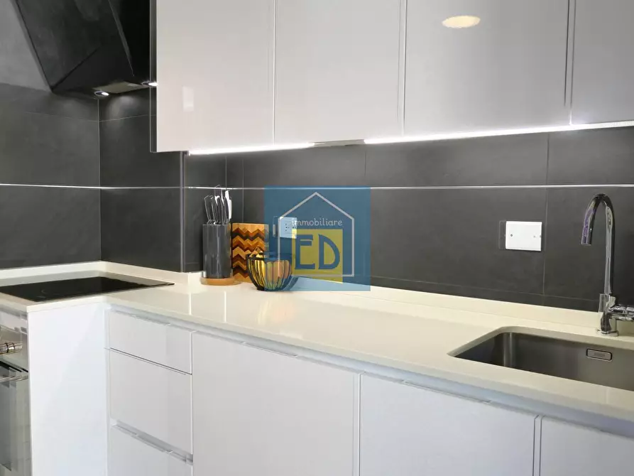 Immagine 16 di Appartamento in affitto  in Via Bonifacio del Vasto 15 a Savona