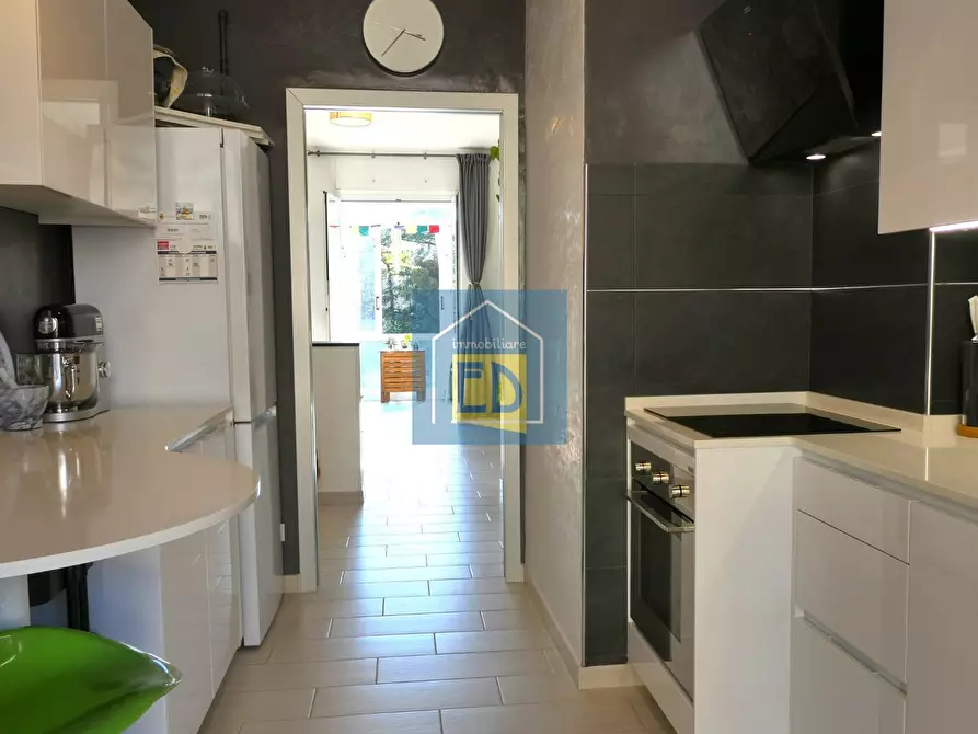 Immagine 17 di Appartamento in affitto  in Via Bonifacio del Vasto 15 a Savona