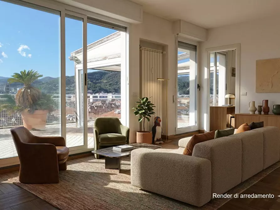 Immagine 2 di Appartamento in vendita  in Via Pietro Giuria 1 a Savona