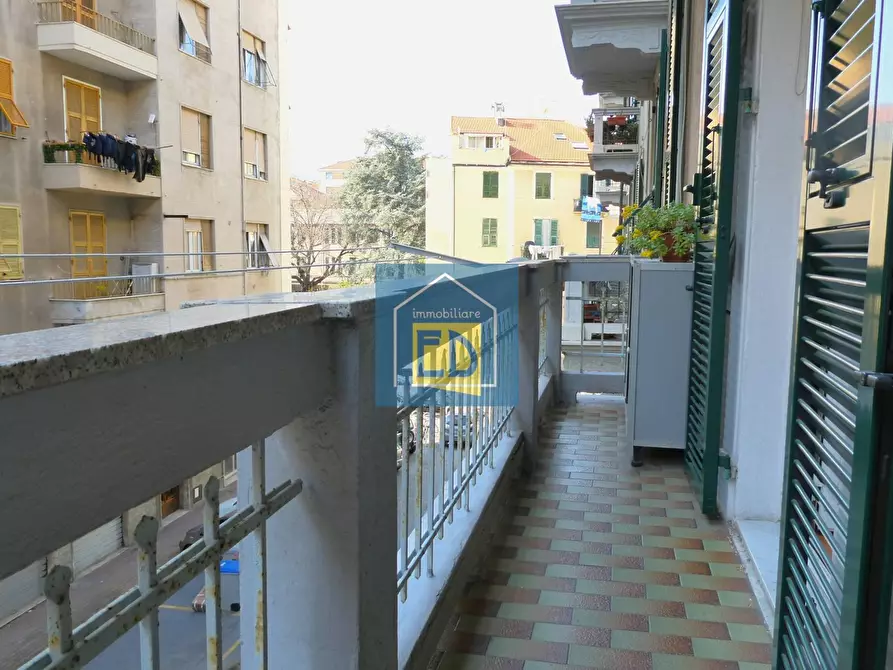 Immagine 1 di Appartamento in vendita  in Via F.lli Rosselli 4 a Savona