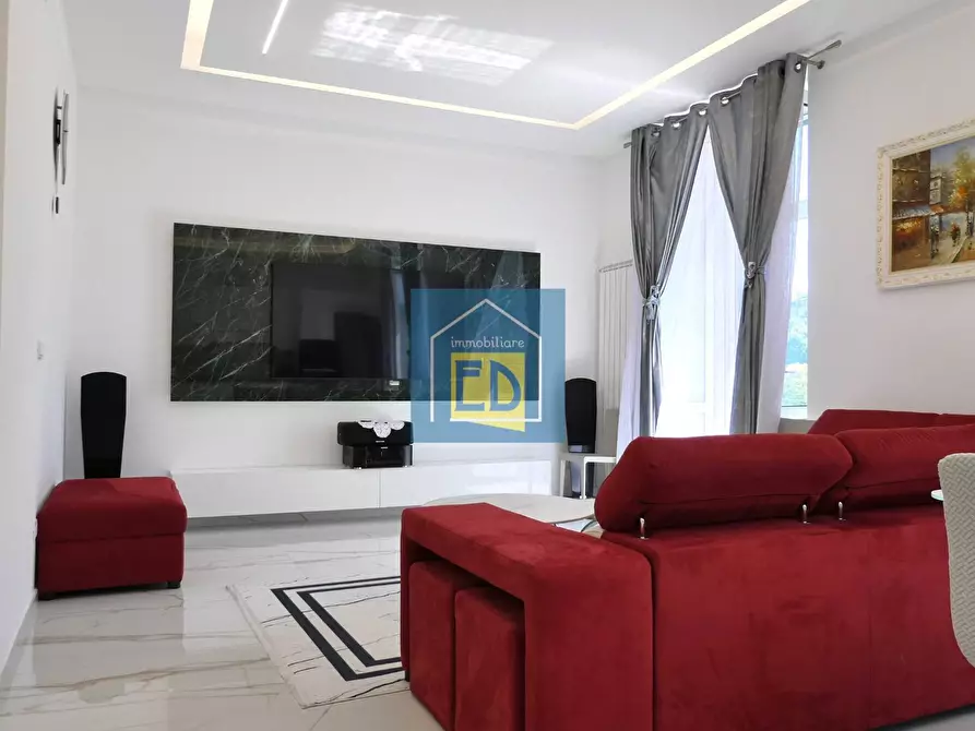 Immagine 1 di Appartamento in vendita  in Via delle Trincee 2 a Savona