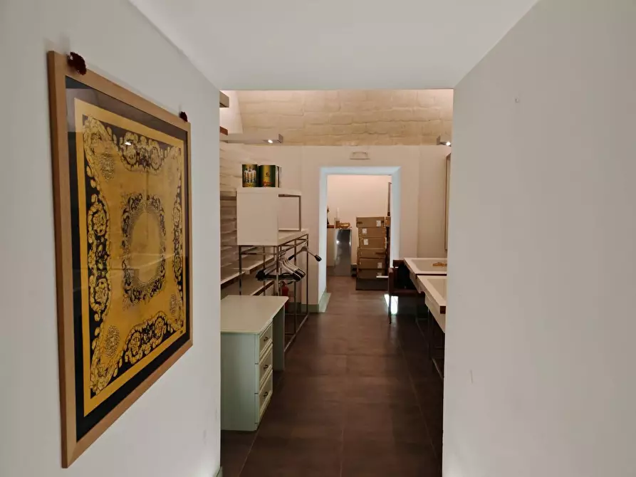 Immagine 7 di Locale commerciale in affitto  in via rapisasrdi 123 a Ragusa