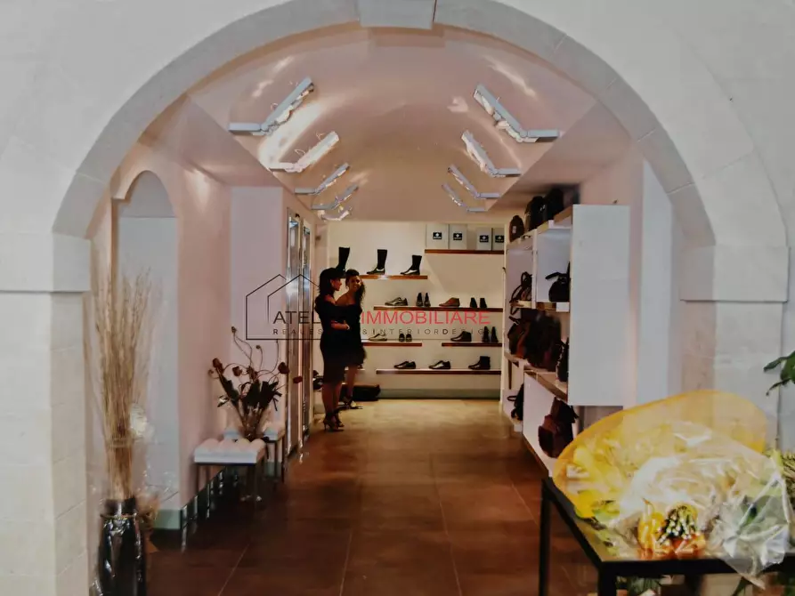 Immagine 13 di Locale commerciale in affitto  in via rapisasrdi 123 a Ragusa