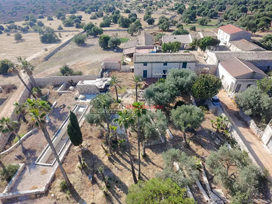 Immagine 6 di Villa in vendita  in C.da Peralta - SP 25 a Ragusa