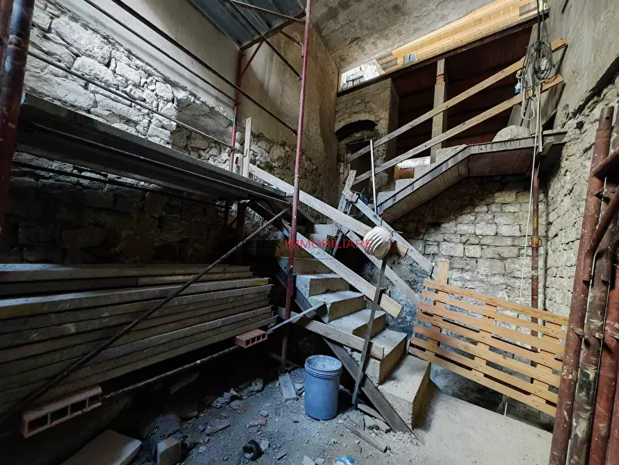 Immagine 12 di Casa indipendente in vendita  a Ragusa