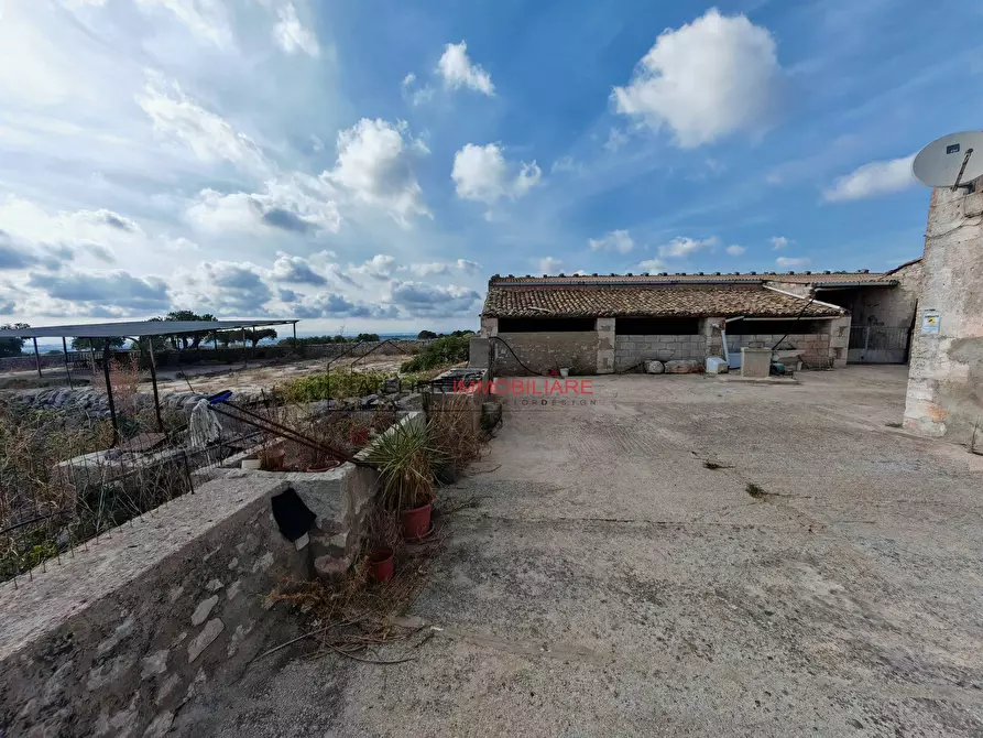 Immagine 13 di Villa in vendita  in C.da Torre Mastro snc a Ragusa