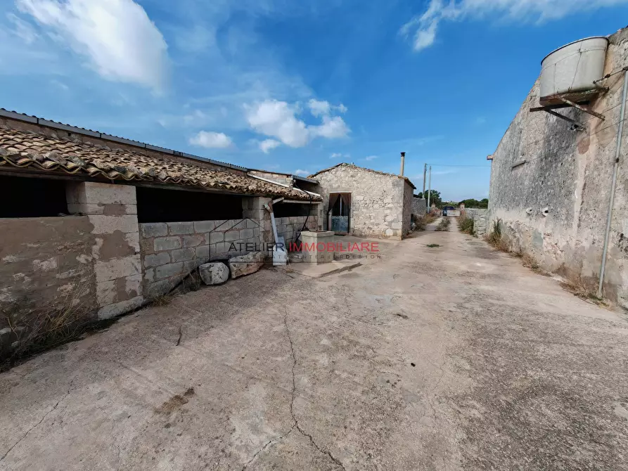 Immagine 15 di Villa in vendita  in C.da Torre Mastro snc a Ragusa