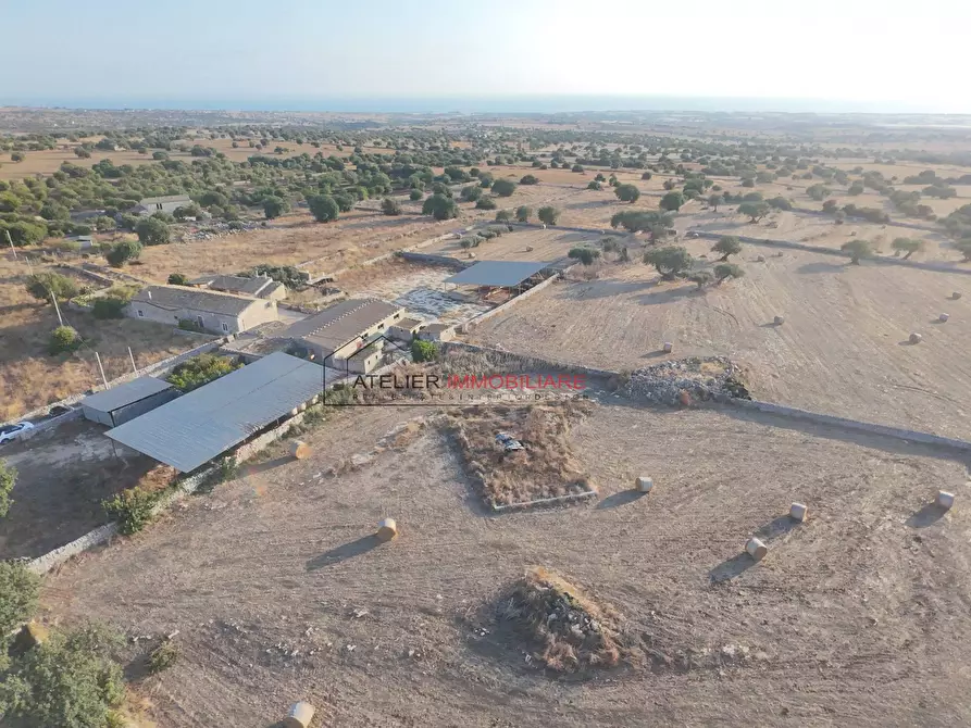 Immagine 24 di Villa in vendita  in C.da Torre Mastro snc a Ragusa