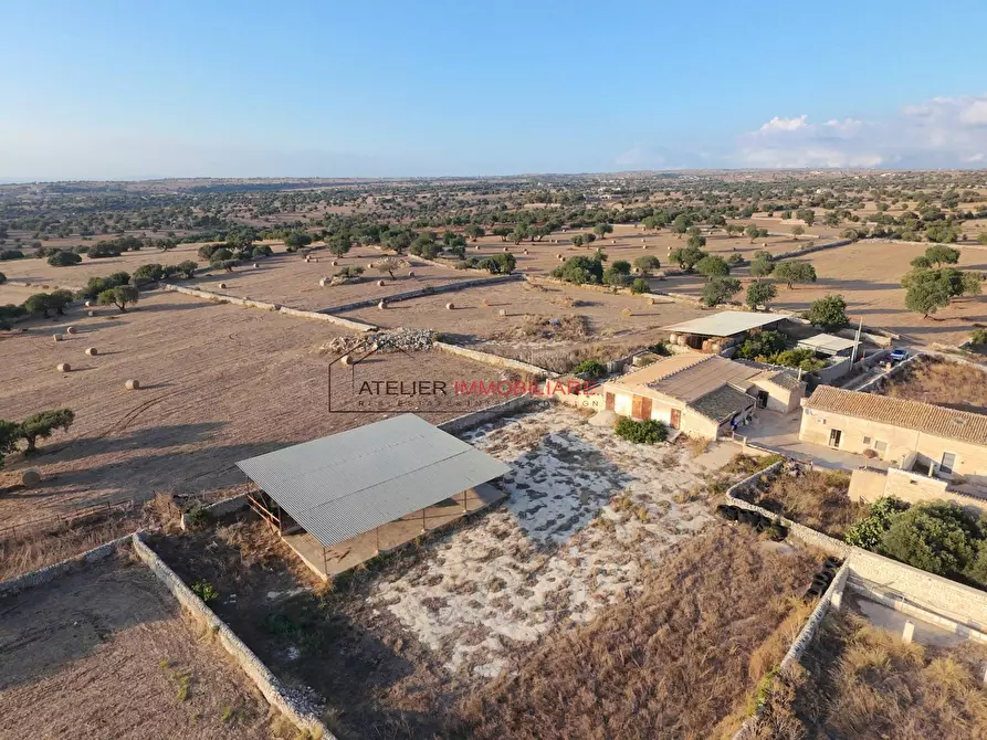 Immagine 25 di Villa in vendita  in C.da Torre Mastro snc a Ragusa