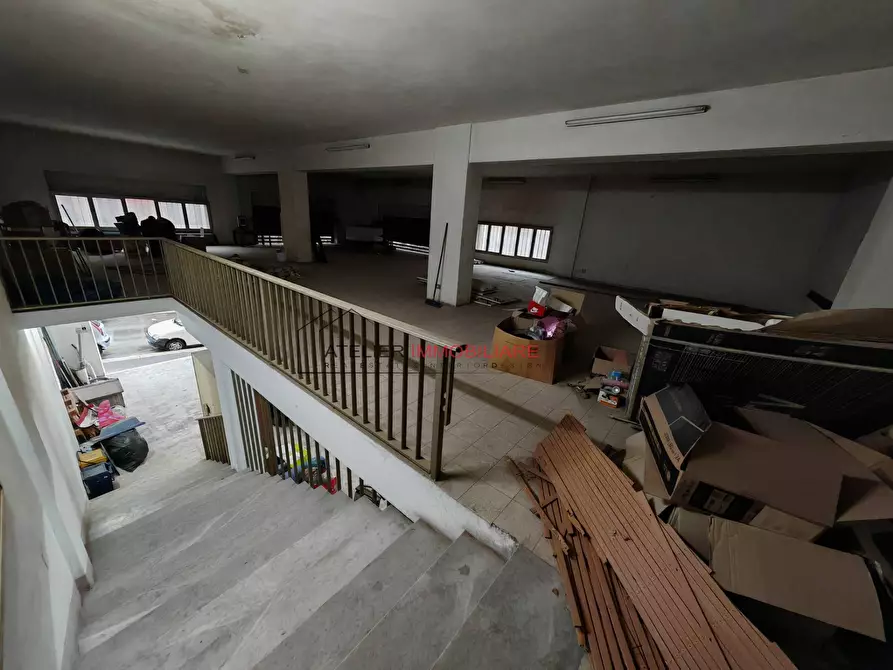 Immagine 4 di Magazzino in vendita  in via sacerdote di giacomo a Ragusa