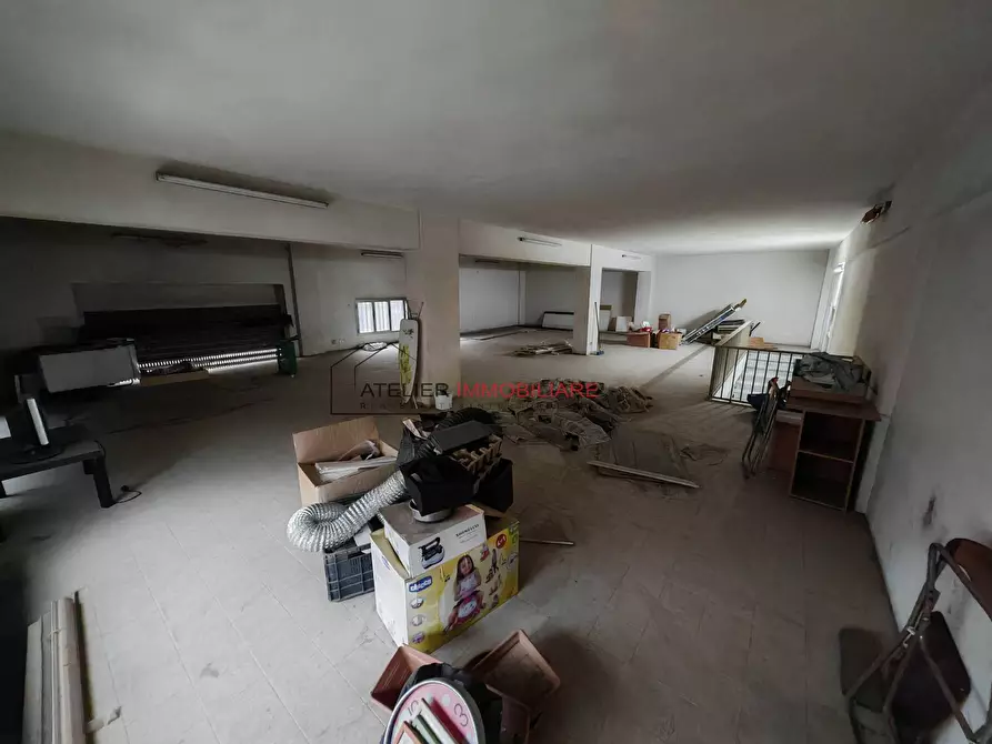 Immagine 5 di Magazzino in vendita  in via sacerdote di giacomo a Ragusa