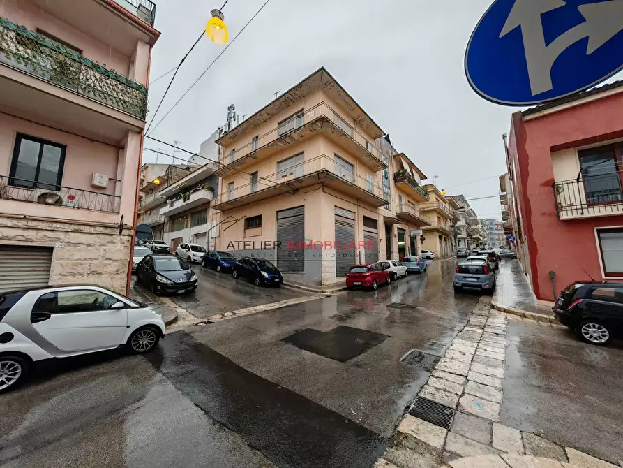 Immagine 12 di Magazzino in vendita  in via sacerdote di giacomo a Ragusa