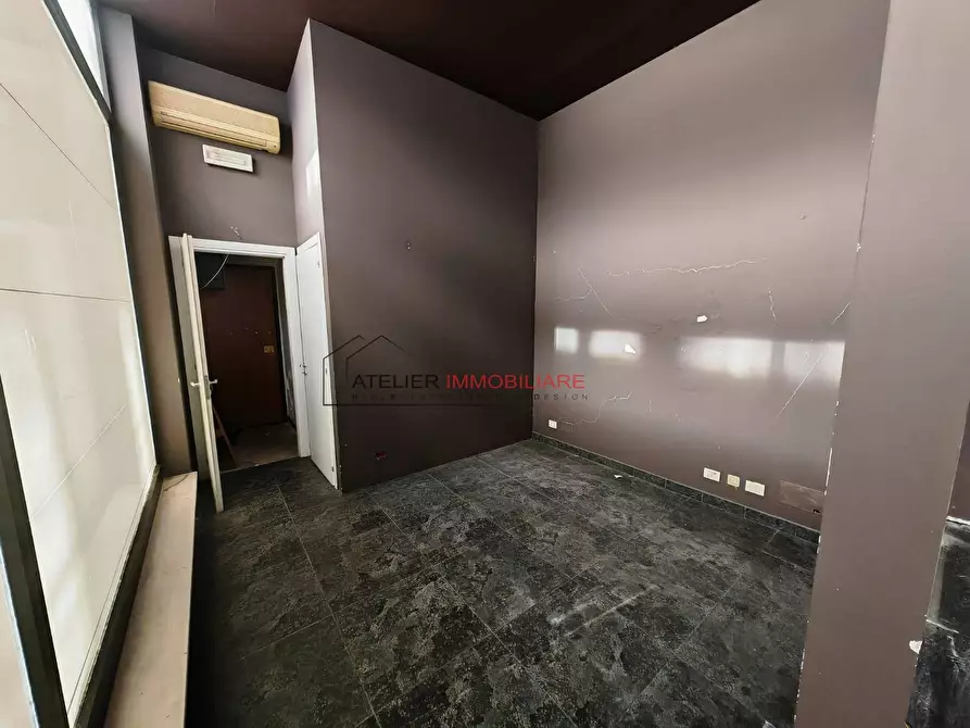 Immagine 6 di Locale commerciale in vendita  in Via Stesicoro 23 a Ragusa