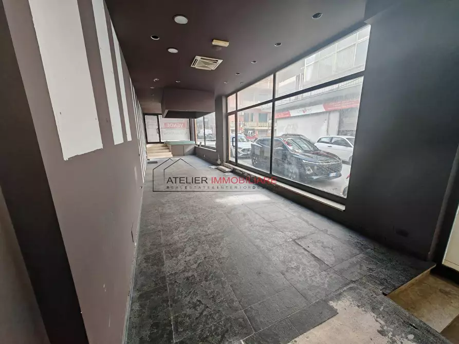 Immagine 10 di Locale commerciale in vendita  in Via Stesicoro 23 a Ragusa