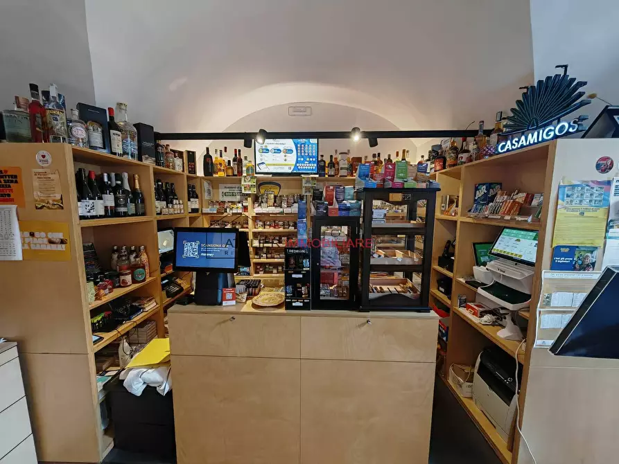 Immagine 1 di Attività commerciale in vendita  in Piazza Duomo a Ragusa