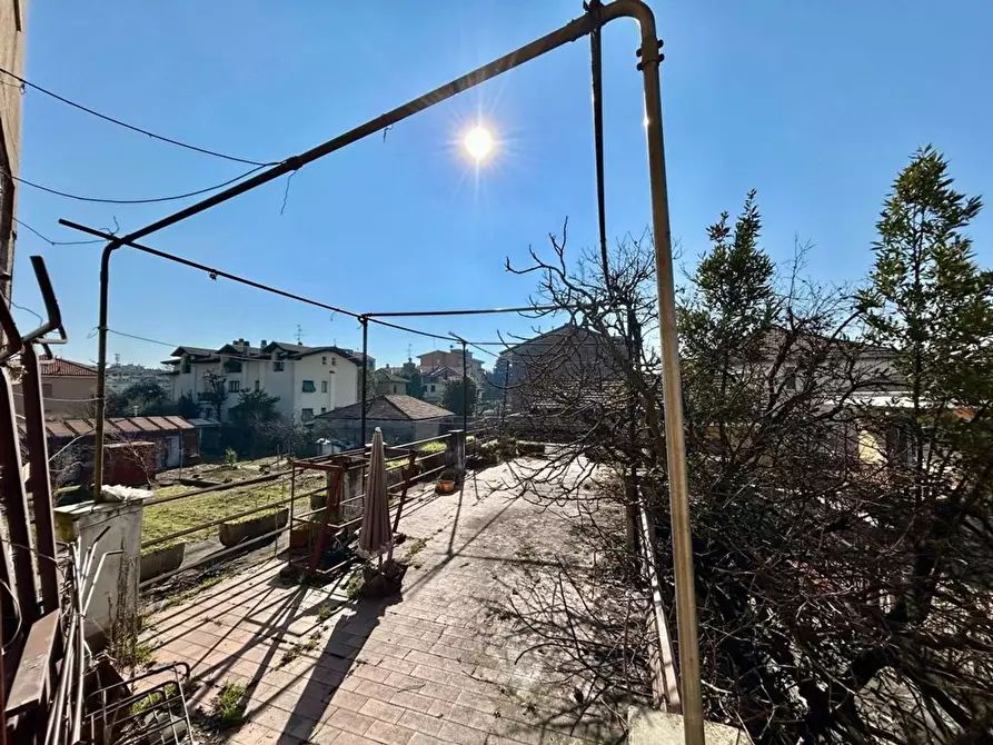 Immagine 1 di Villa in vendita  in A. Locatelli a Nova Milanese