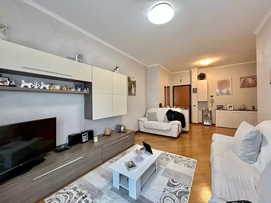 Immagine 6 di Appartamento in vendita  in Fratelli Cervi a Desio