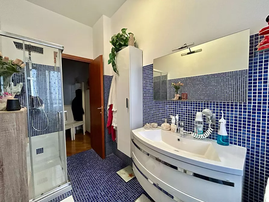 Immagine 36 di Appartamento in vendita  in Fratelli Cervi a Desio