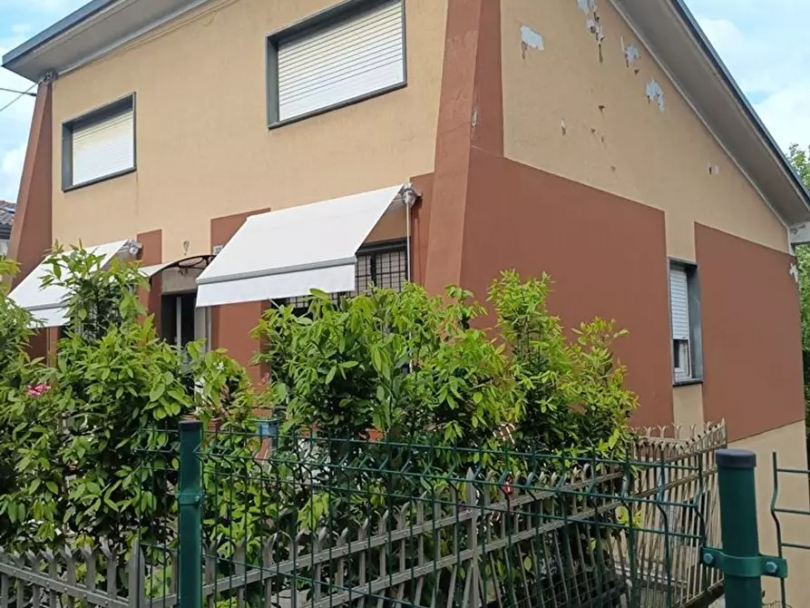 Immagine 9 di Villa in vendita  in Giuseppe Negrini a Cermenate