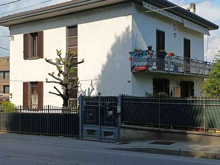 Immagine 1 di Villa in vendita  in Giuseppe Negrini 34 a Cermenate