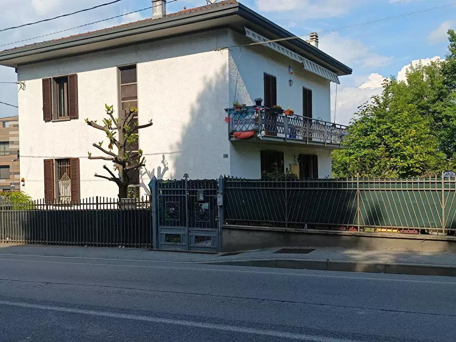 Immagine 7 di Villa in vendita  in Giuseppe Negrini 34 a Cermenate