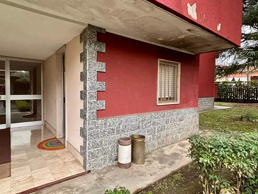 Immagine 8 di Appartamento in vendita  in Via Padova a Nova Milanese