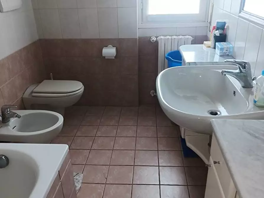 Immagine 12 di Appartamento in vendita  in Via Baracca 10 a Cabiate