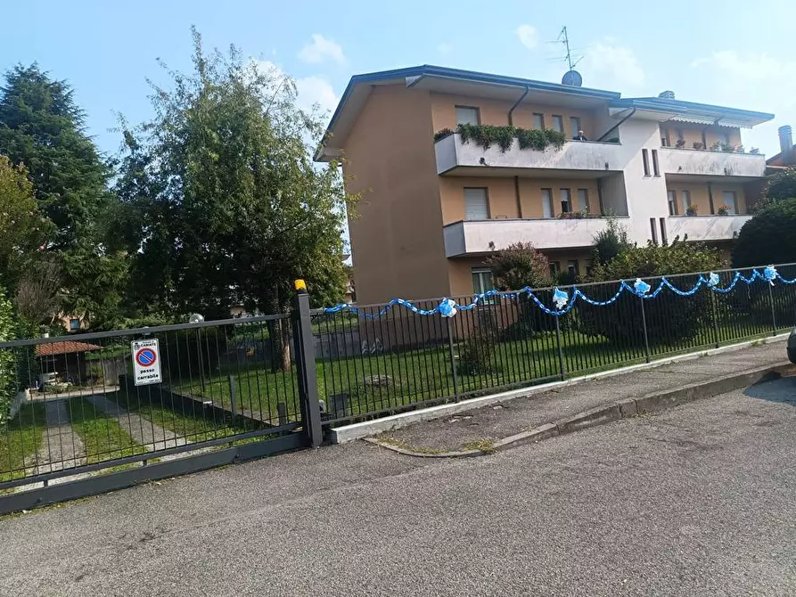 Immagine 14 di Appartamento in vendita  in Via Baracca 10 a Cabiate