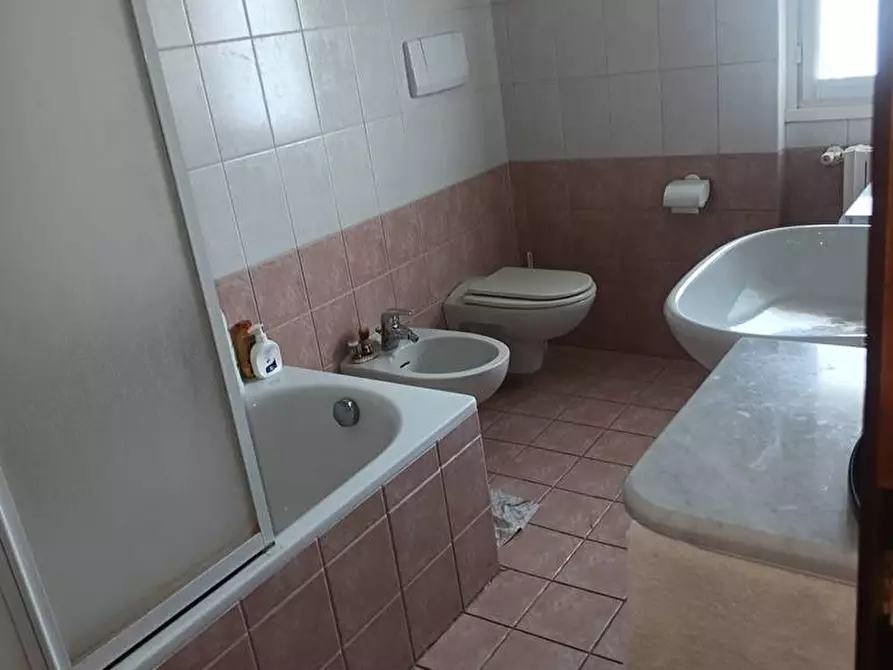 Immagine 17 di Appartamento in vendita  in Via Baracca 10 a Cabiate