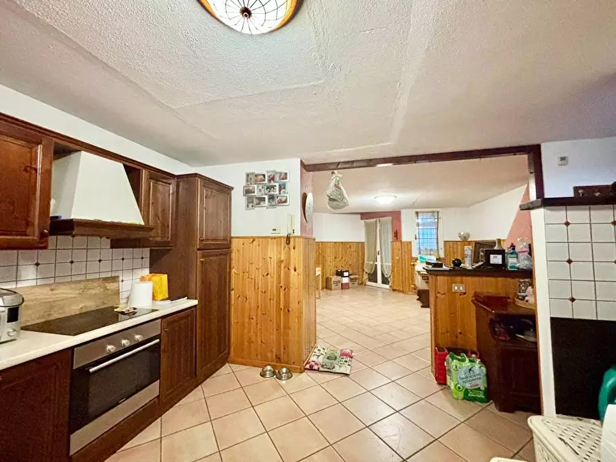 Immagine 5 di Villa in vendita  a Lacchiarella