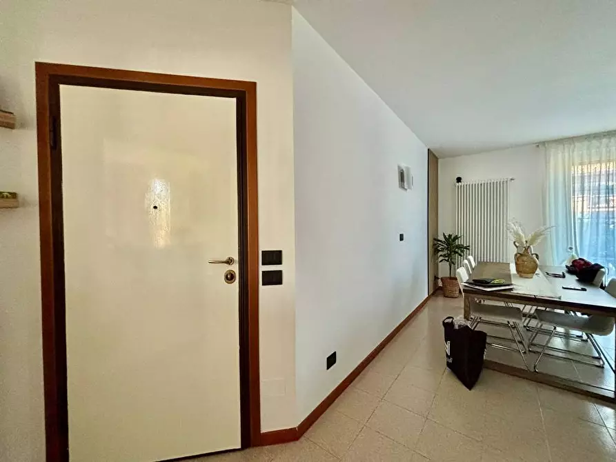 Immagine 12 di Villa in vendita  a Lacchiarella