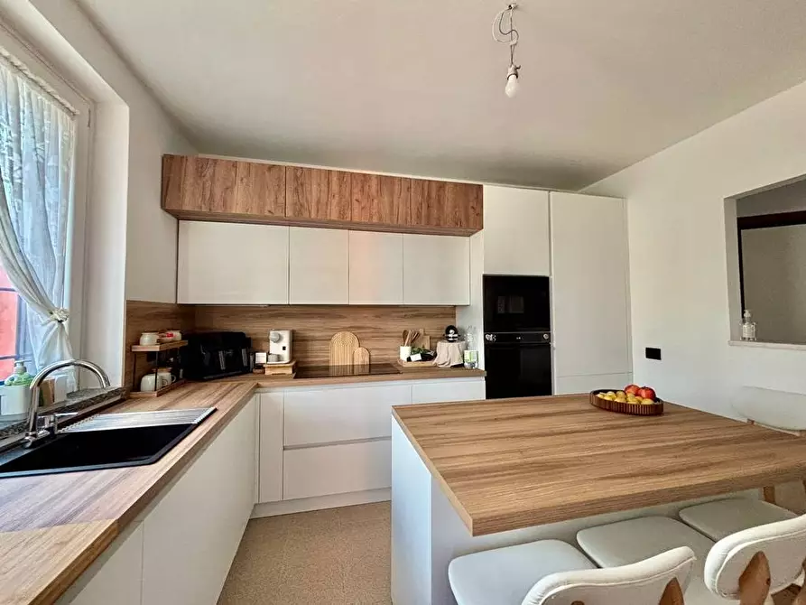 Immagine 15 di Villa in vendita  a Lacchiarella