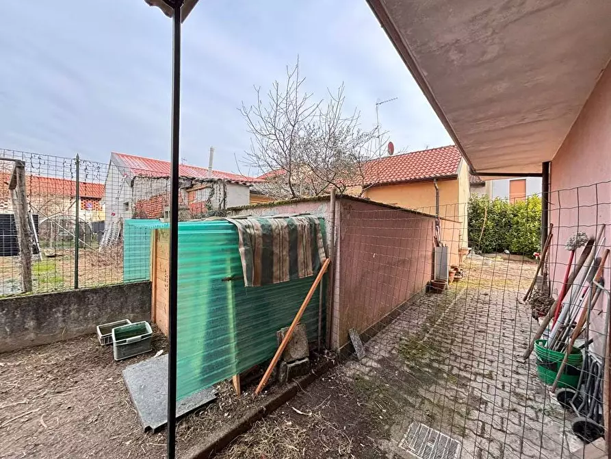 Immagine 19 di Villa in vendita  in Via Caravaggio a Nova Milanese