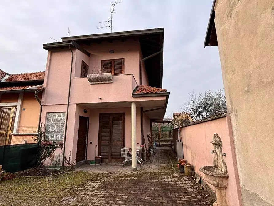 Immagine 22 di Villa in vendita  in Via Caravaggio a Nova Milanese