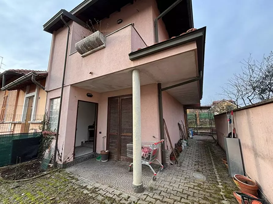Immagine 23 di Villa in vendita  in Via Caravaggio a Nova Milanese