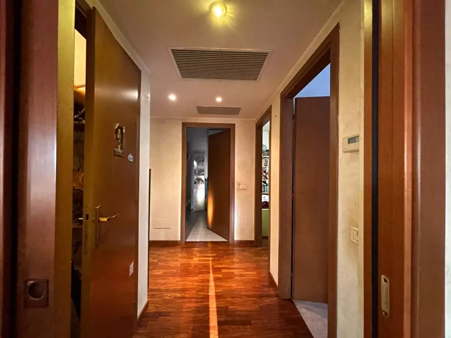 Immagine 9 di Appartamento in vendita  a Nova Milanese