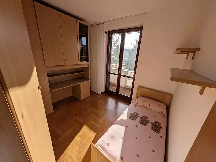 Immagine 5 di Villa in vendita  a Paderno Dugnano