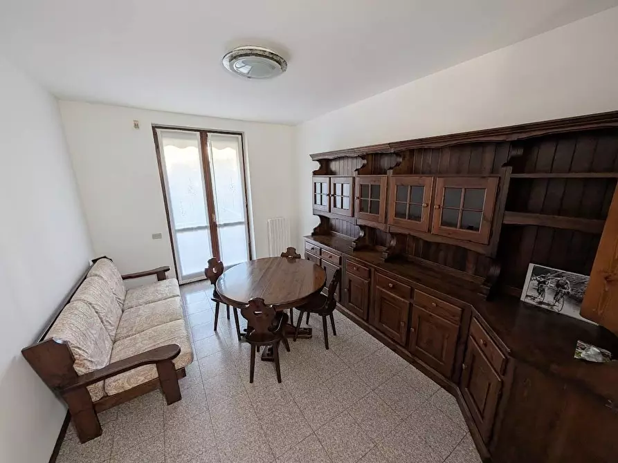 Immagine 9 di Villa in vendita  a Paderno Dugnano