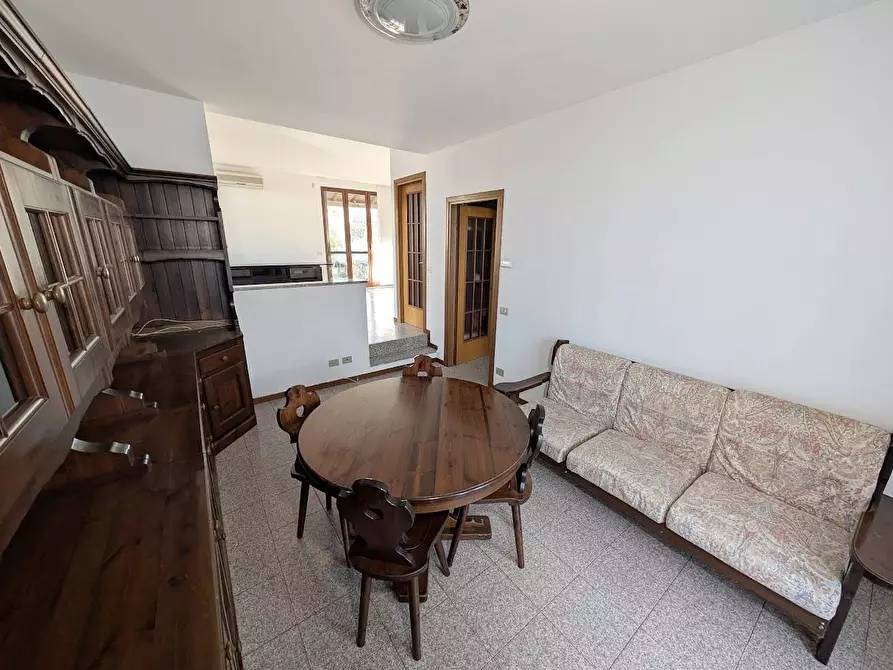 Immagine 10 di Villa in vendita  a Paderno Dugnano