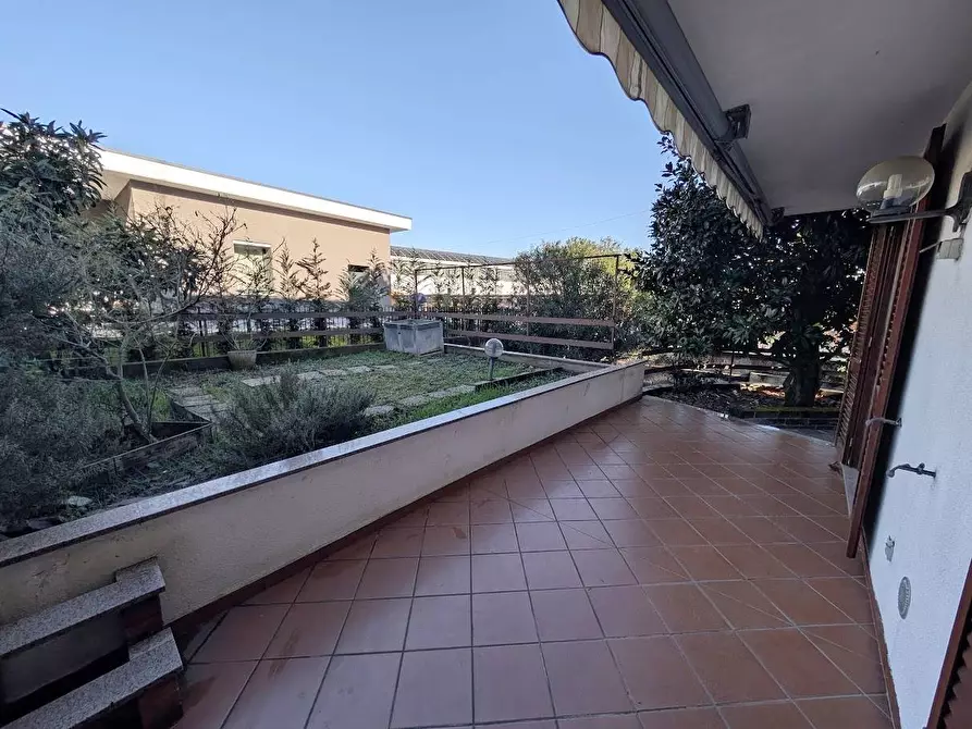 Immagine 28 di Villa in vendita  a Paderno Dugnano